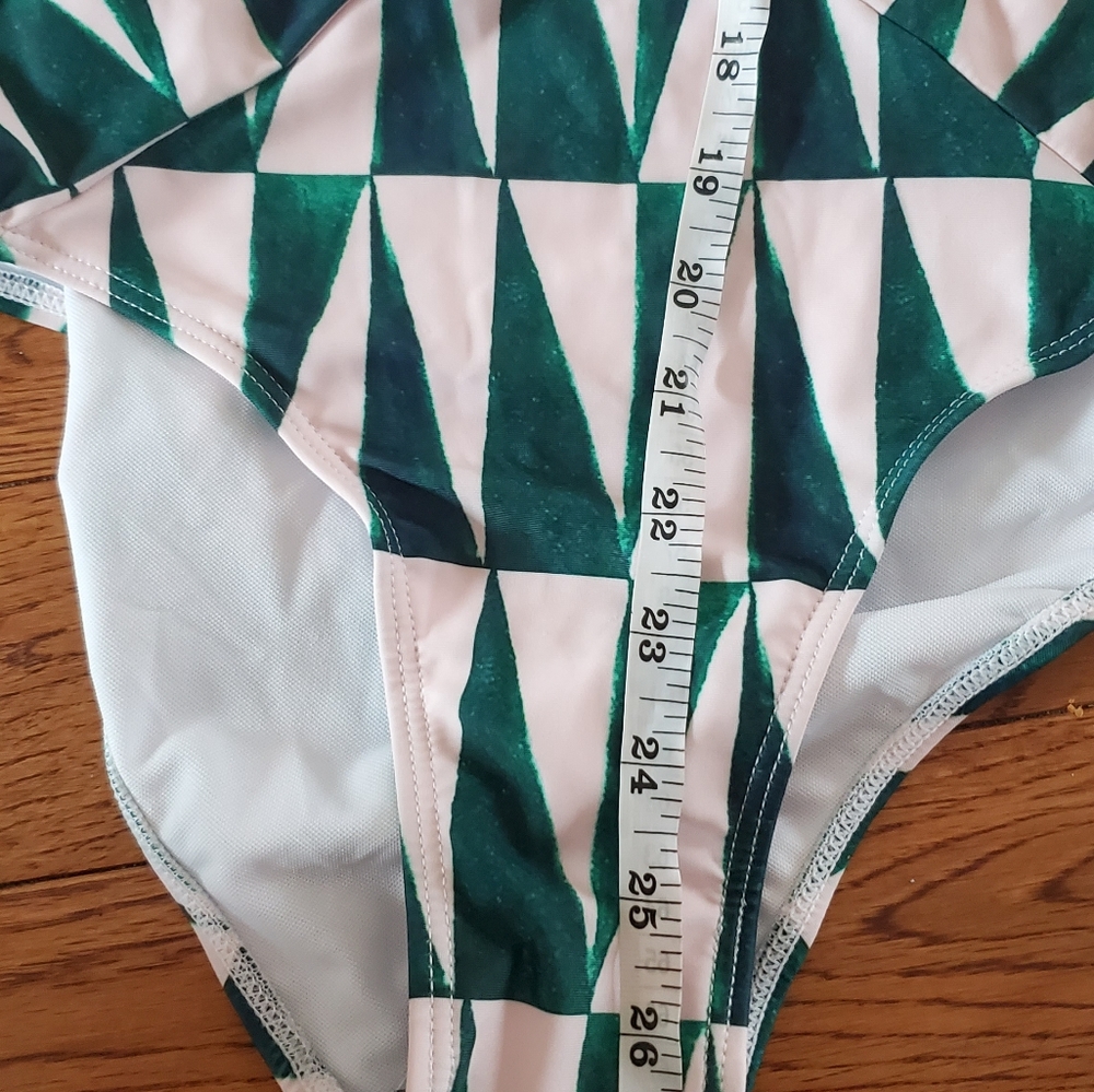 Bathing suit - Picture 5 of 7